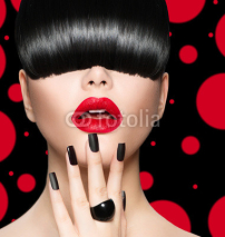 Naklejki Model Girl Portrait with Trendy Hairstyle, Makeup and Manicure