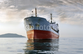 Fototapety cargo ship at sea