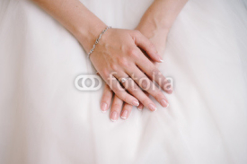 Naklejki engagement ring on bride's finger