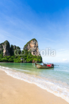 Naklejki Longtrail boat sur la plage de Krabi, Thaïlande