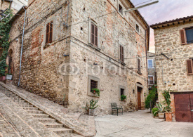 Fototapety ancient small square in Italy