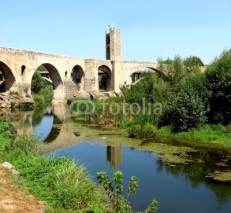Obrazy i plakaty besalu and  bridge constructed by romans