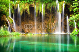 Fototapety Beautiful waterfalls at Plitvice Lakes National Park