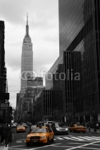 Fototapety Yellow taxis on 35th street, Manhattan, New York