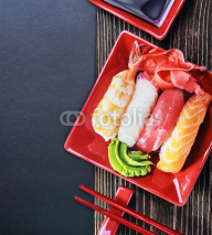 Obrazy i plakaty rolls and sushi and chopstick