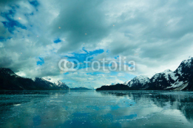 Naklejki Glacier Bay in Mountains in Alaska, United States