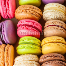 Obrazy i plakaty traditional french colorful macarons