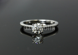 Fototapety Solitaire Diamond Ring