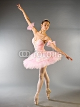 Fototapety Ballerina's toe dance isolated