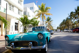 Naklejki View of  Ocean drive with a vintage car