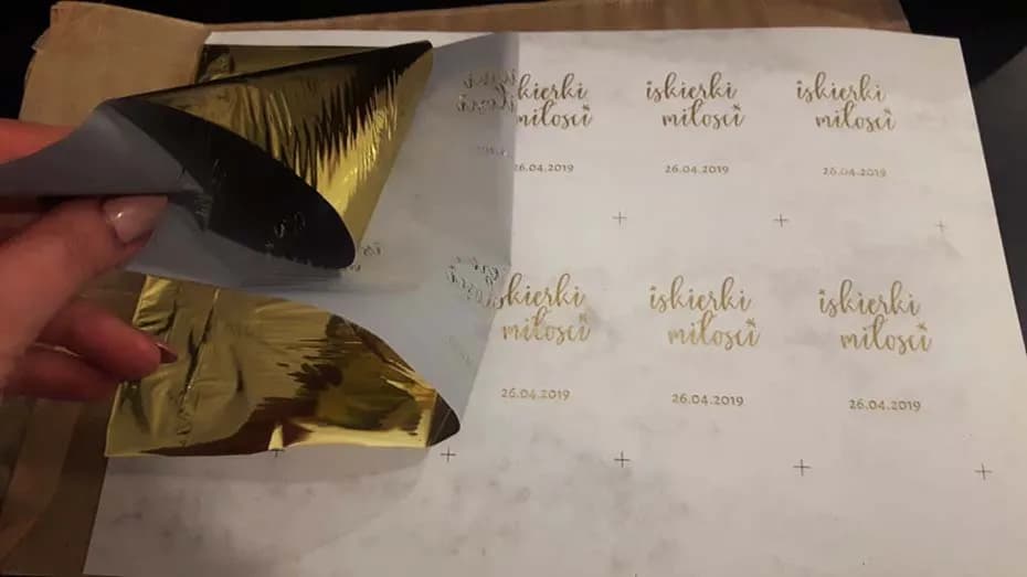 Jak zrobić złoty napis na zaproszeniu - proste metody i triki Jak zrobić złoty napis na zaproszeniu - proste metody i triki