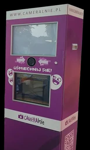 Co to jest fotobudka? Poznaj jej funkcje i zastosowania na imprezach