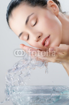 Fototapety girl is washing