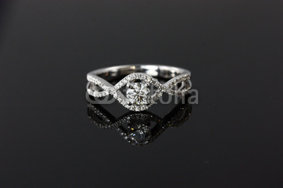 Gorgeous Diamond engagement ring