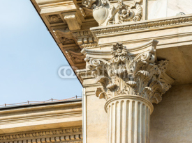 Naklejki Corinthian Column Close Up
