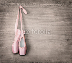Fototapety new pink ballet shoes