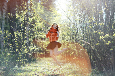 adult girl outside the joy of spring park