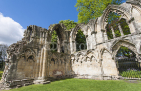 Fototapety Ancient medieval church ruins in english city