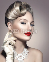 Naklejki Beauty retro woman with perfect makeup and hairstyle