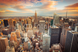Naklejki Sunset view of New York City looking over midtown Manhattan