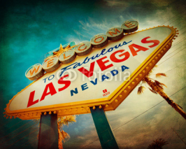 Naklejki Famous Welcome to Las Vegas sign with vintage texture