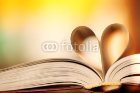 Naklejki heart of the book leaves background