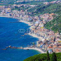 Naklejki Blick auf die Küste bei Taormina