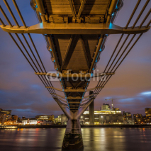 Fototapety Millenium Bridge London