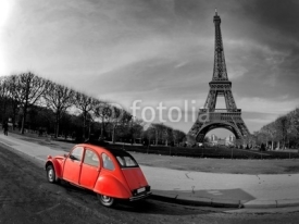 Fototapety Tour Eiffel et voiture rouge- Paris