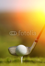 Fototapety Golf club and ball in grass