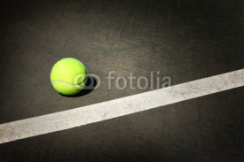 Fototapety Tennis ball on the court