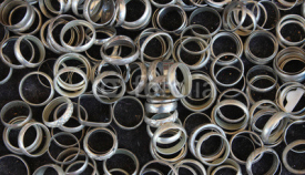 Naklejki gruppo di anelli in scatola di varie misure--group of rings canned in various sizes
