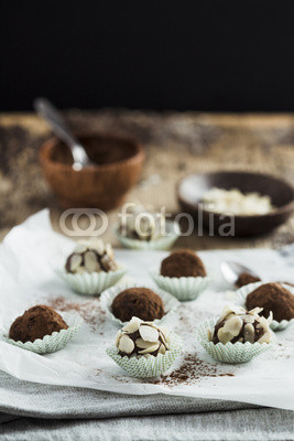 Chocolate Balls with almond