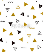 Naklejki Seamless pattern Geometric gold pattern for fashion and wallpaper. Memphis style for fashion. Pattern with colored triangles