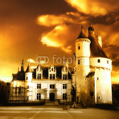 beautiful castles of France - Chenonceau on sunset