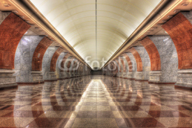 Empty Victory park metro station