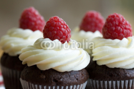 Fototapety Chocolate and raspberry cupcakes