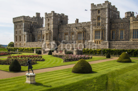 Fototapety Rose garden at historic Windsor Castle in England