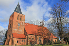 Naklejki Gotische Dorfkirche Kalkhorst (14. Jh., Mecklenburg-Vorpommern)