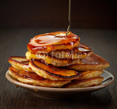Fototapety pancakes with maple syrup