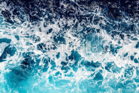Obrazy i plakaty Deep blue sea water with spray