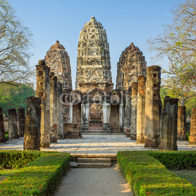Wat Si Sawai Khmer-style temple in Sukhothai Historical Park, Th