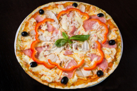 Naklejki Appetizing pizza with ham