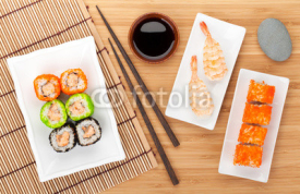 Naklejki Sushi maki and shrimp sushi