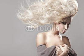Obrazy i plakaty Beautiful blonde woman