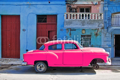 Pink car in Havana street