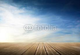 Fototapety passerella di legno con cielo