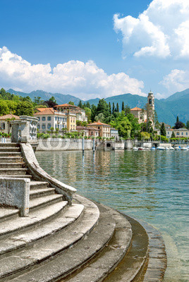 der Touristenort Tremezzo am Comer See in Oberitalien