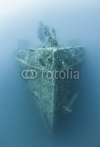 Fototapety Bow of a large underwater shipwreck