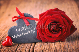 Valentinstag - Rose, Herz und Schiefertafel